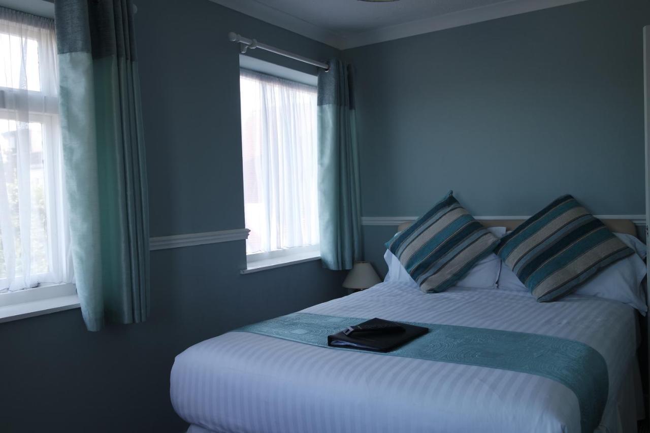 Gable End Hotel 3*